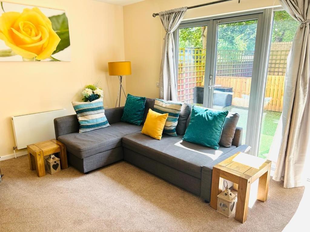 에든버러 Cakemuir Detached House, 3 Bed, Free Parking &Private Garden 아파트 외부 사진